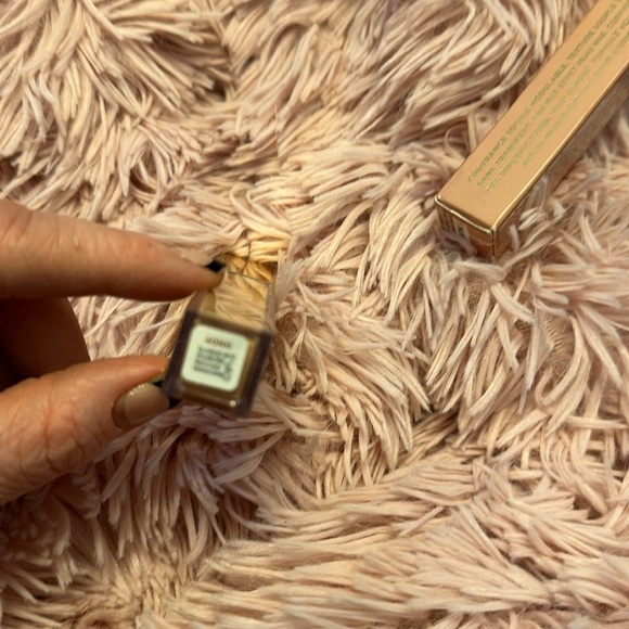 Urban Decay Stay Naked Correcting Concealer 24-HR Wear Light Medium - Picture 3 of 5